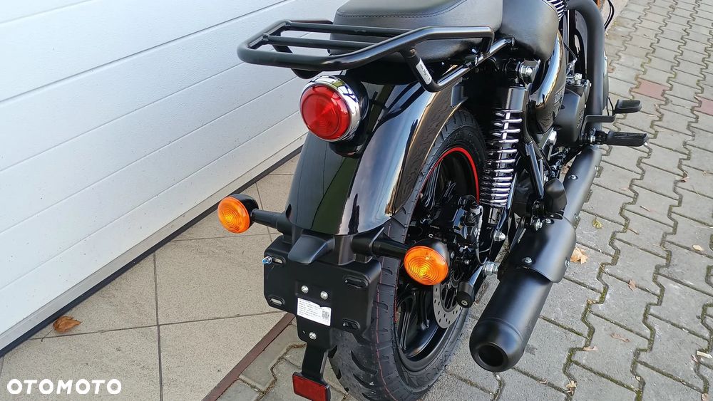 Royal Enfield Meteor - 31