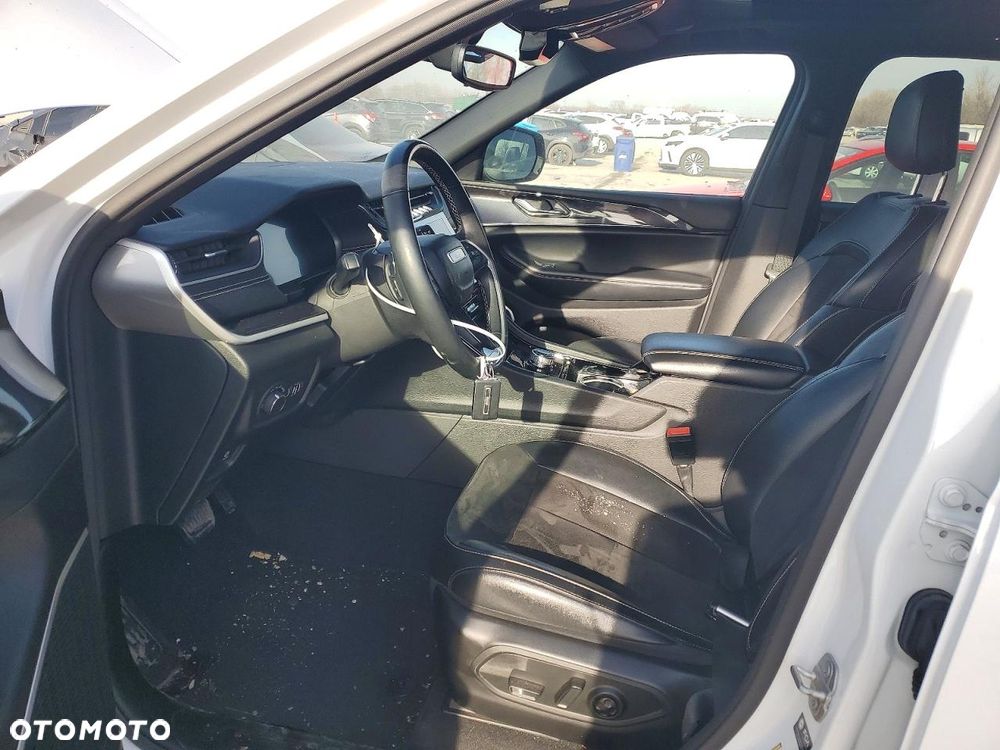 Jeep Grand Cherokee - 7