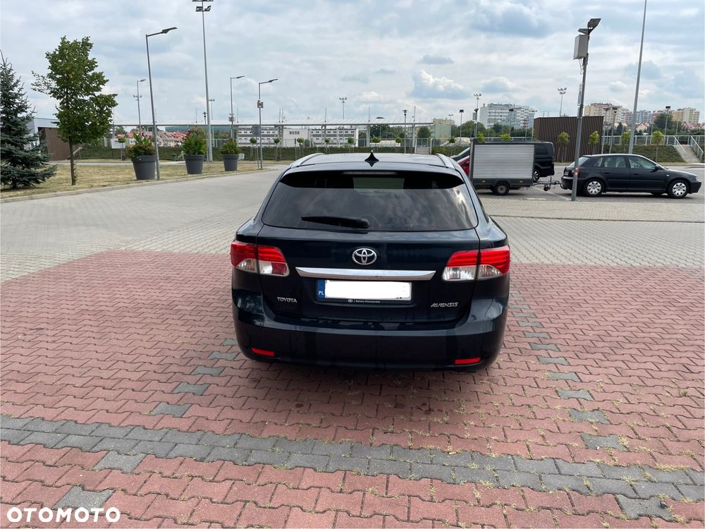Toyota Avensis 2.0 D-4D Platinium - 4
