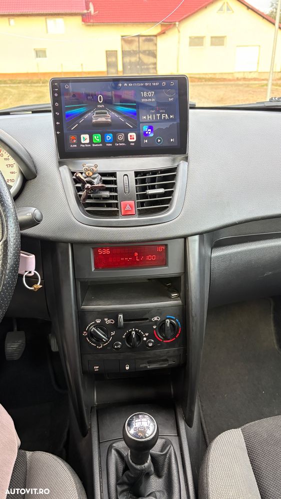 Peugeot 207 - 14