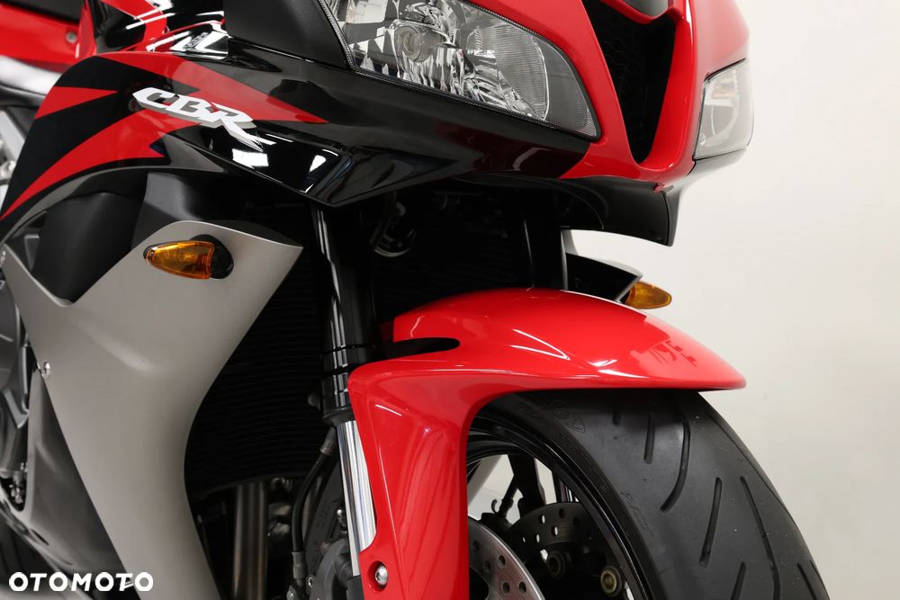 Honda CBR - 19