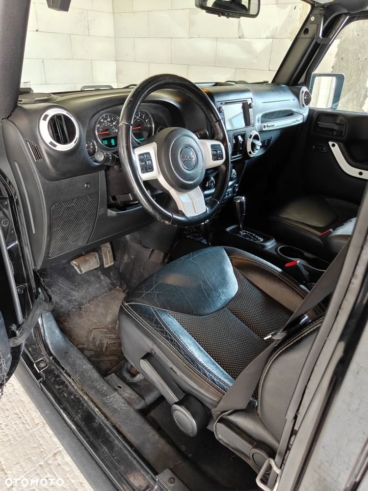 Jeep Wrangler 3.6 Unlim Sahara - 8