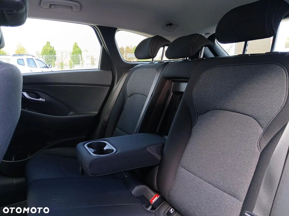 Hyundai i30 1.5 T-GDI 48V Comfort DCT - 16