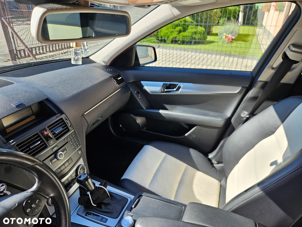 Mercedes-Benz Klasa C 220 CDI DPF Automatik Avantgarde - 15