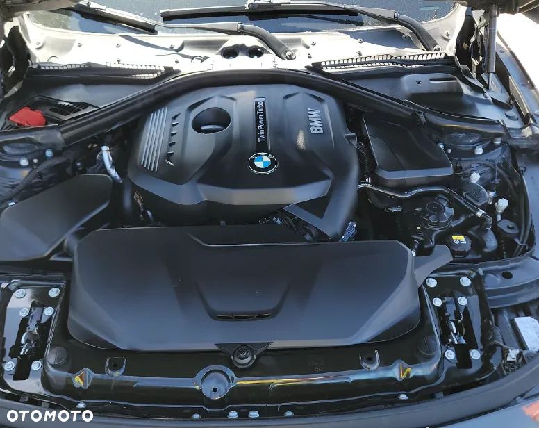 BMW Seria 3 330i Edition Luxury Line Purity - 9