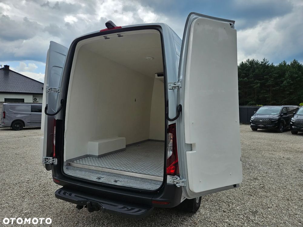 Mercedes-Benz SPRINTER 319CDI V6 L2H2 Chłodnia / Mroźnia 30tyś km SalonPL FV23% - 37
