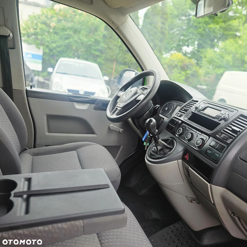 Volkswagen Transporter - 11