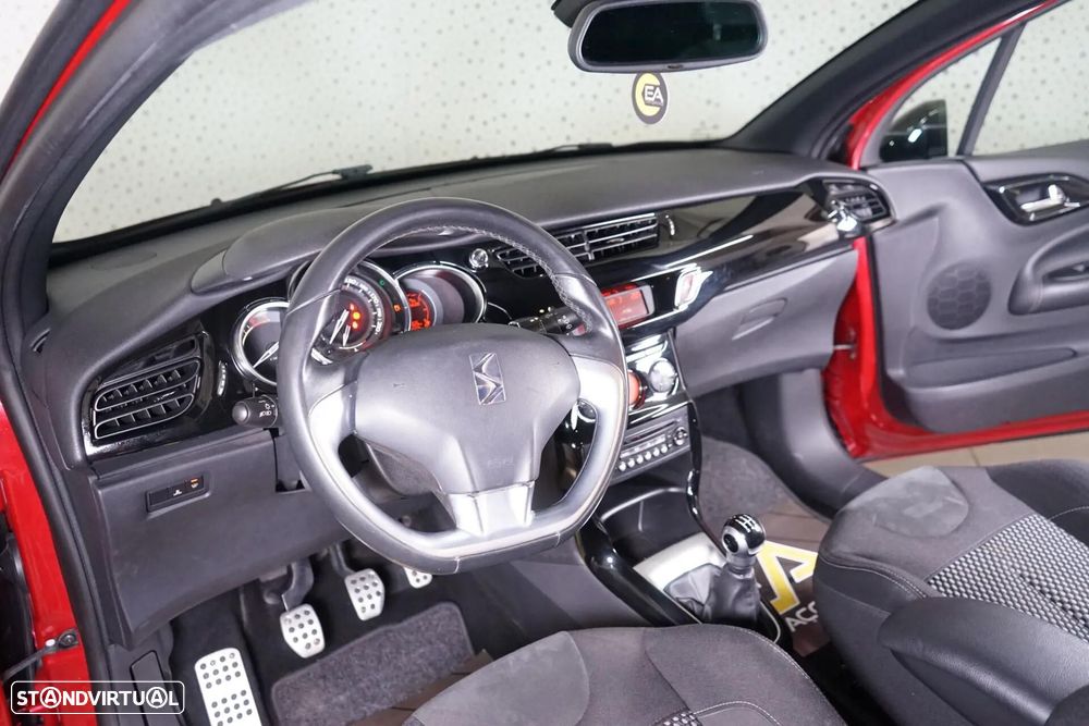 Citroën DS3 1.6 e-HDi So Chic - 14