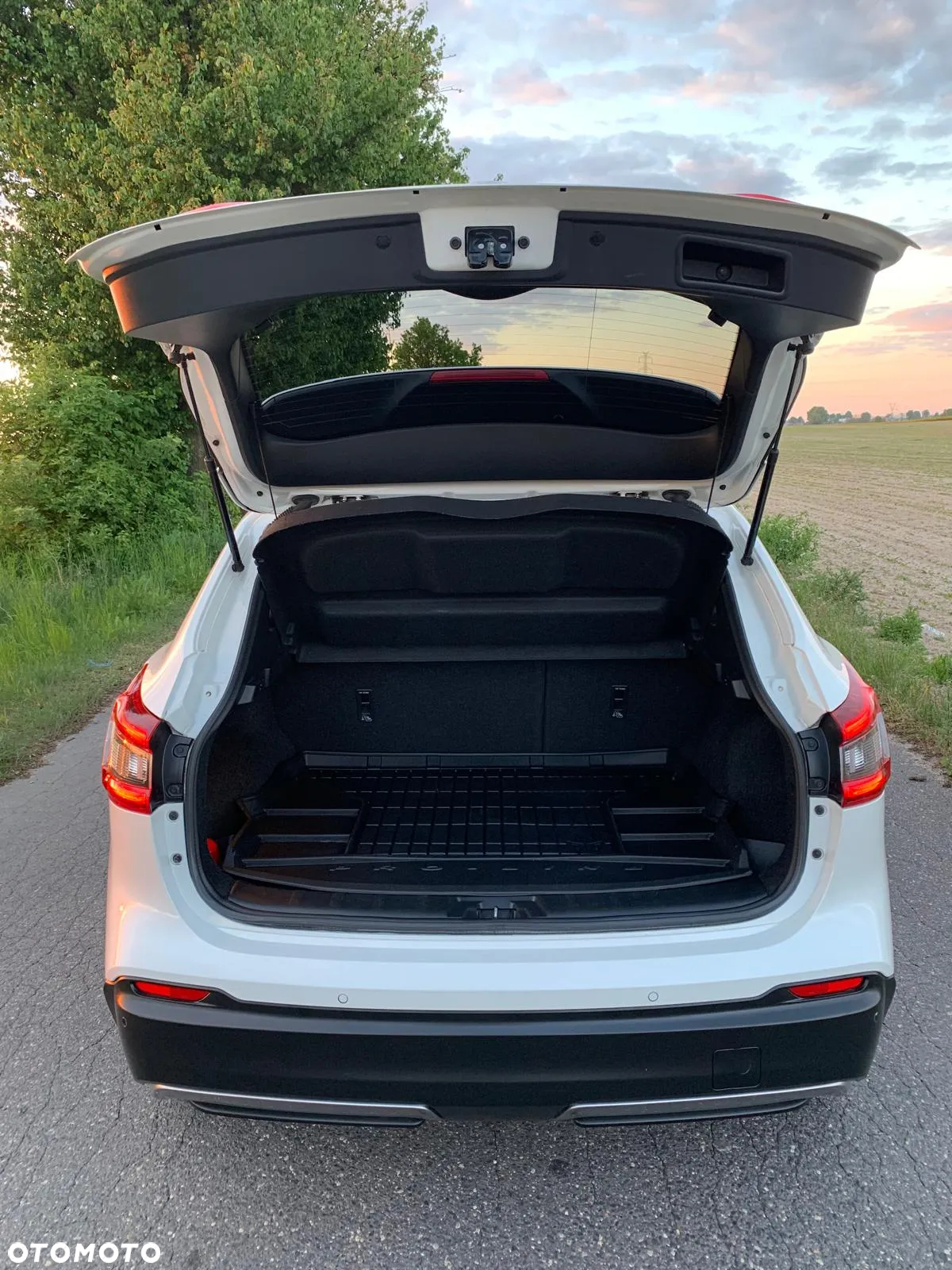 Nissan Qashqai 1.6 DIG-T Tekna+ - 3