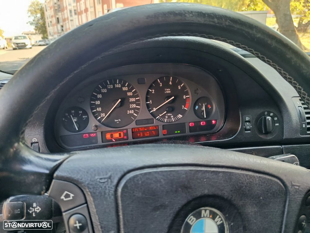 BMW 520 i - 8