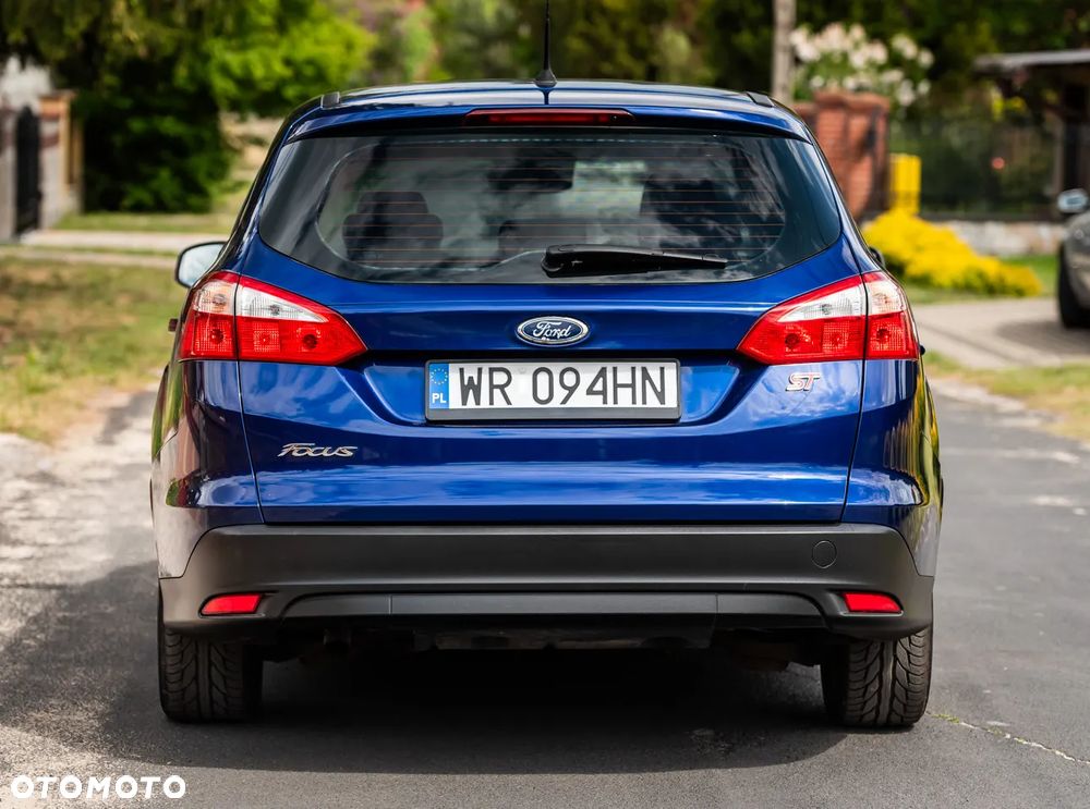 Ford Focus SW - 16