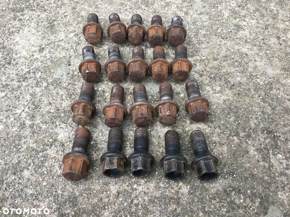 Mercedes CLS W219 E Klasa W211 Śruba Śruby Do Kół 2007 - 1