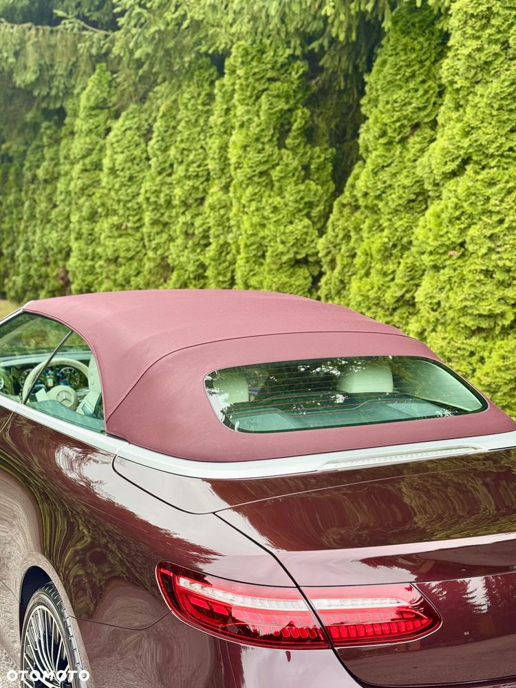 Mercedes-Benz Klasa E 200 4-Matic 9G-TRONIC - 12