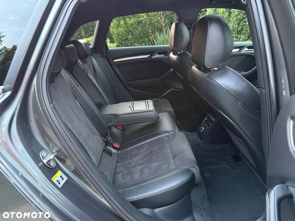 Audi A3 Sportback 2.0 TDI (clean diesel) quattro S tronic S line Sportpaket - 25