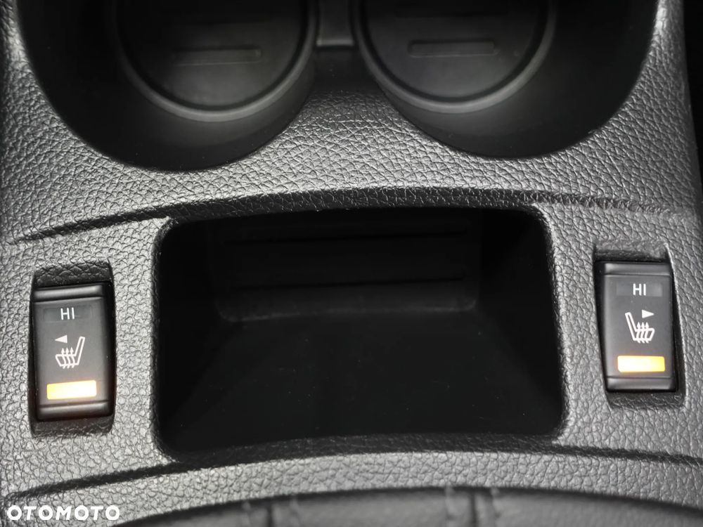 Nissan Qashqai 1.3 DIG-T DCT N-WAY - 34