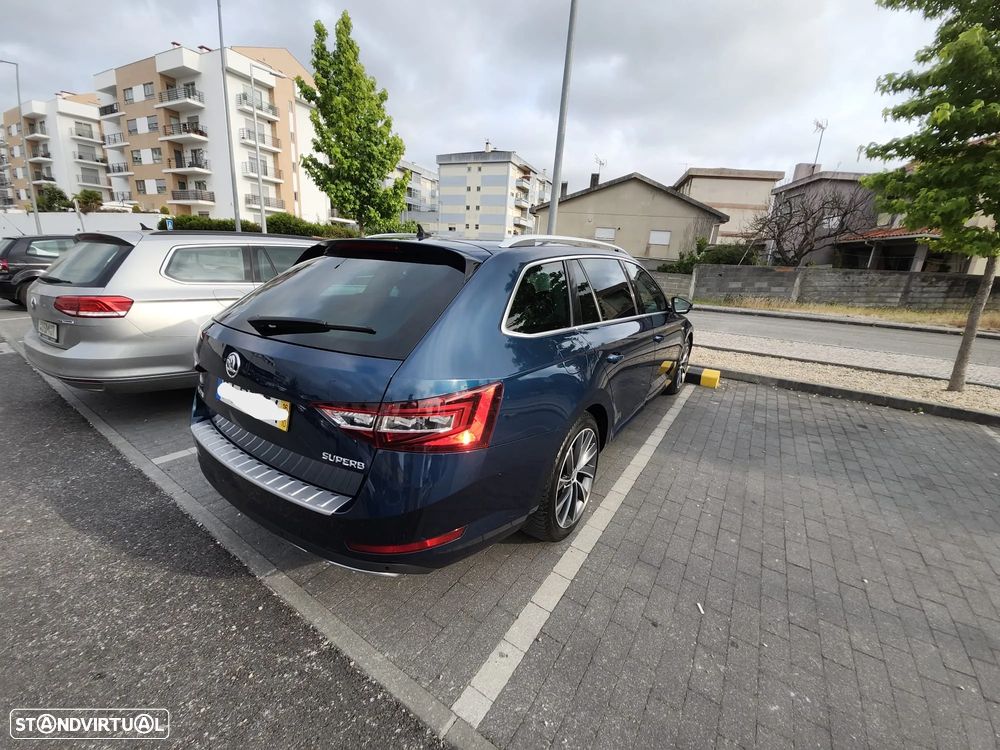 Skoda Superb Break 2.0 TDI Laurin&Klement DSG - 3