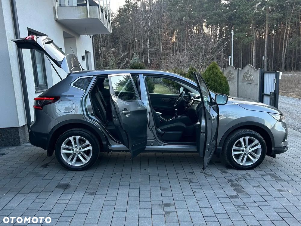 Nissan Qashqai - 12