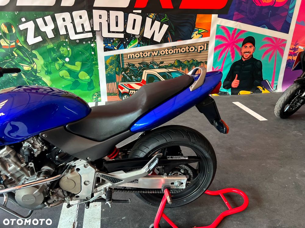 Honda CB - 16