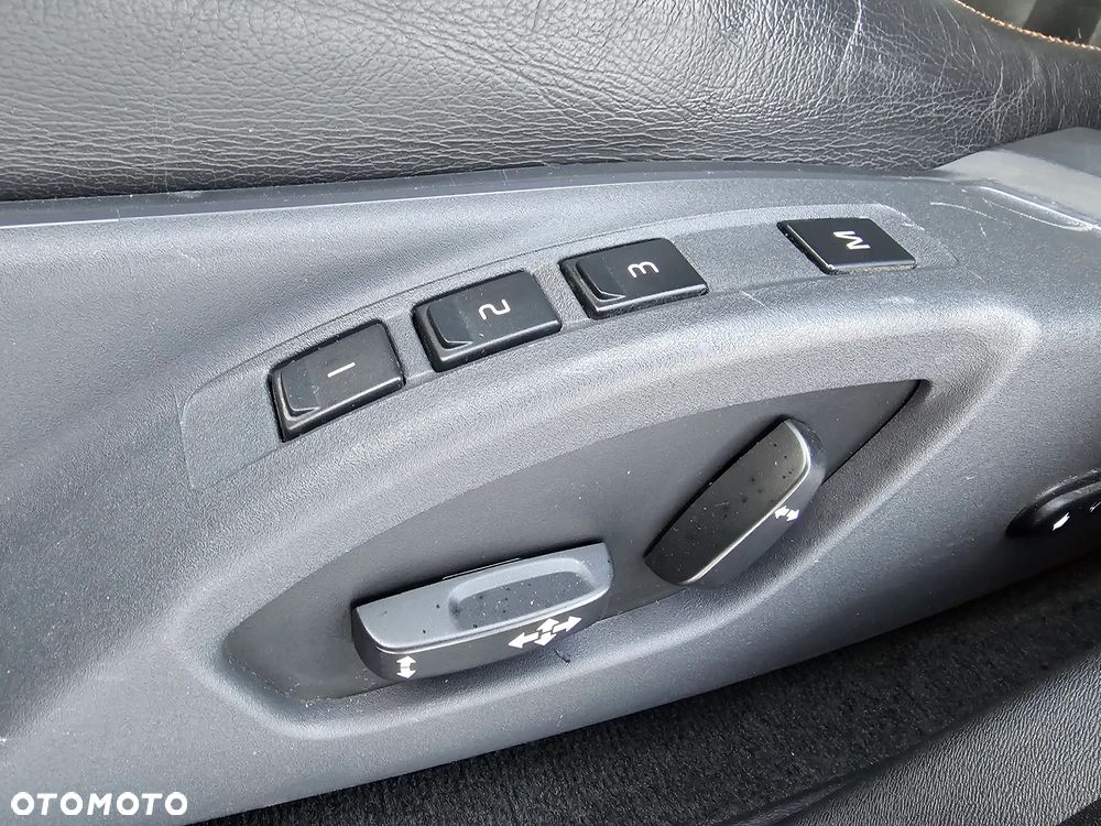 Volvo XC 60 D4 Geartronic Summum - 25