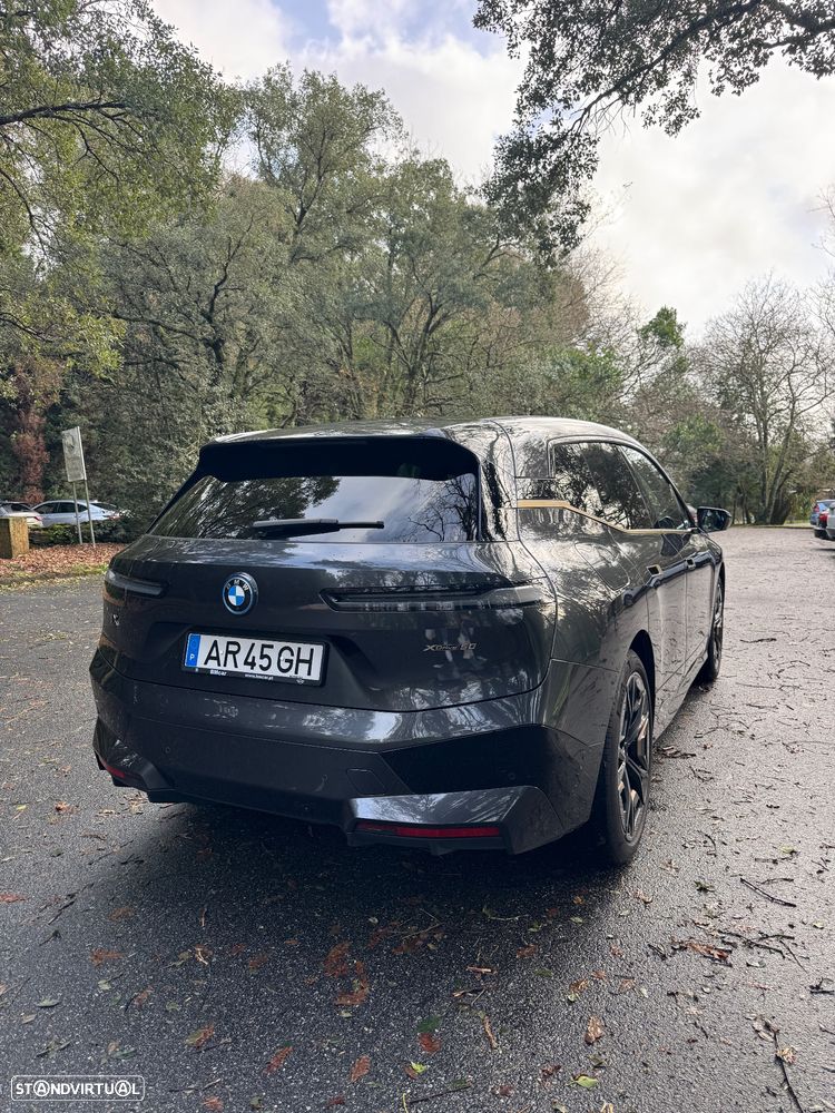 BMW iX xDrive 50 Pack Desportivo - 7