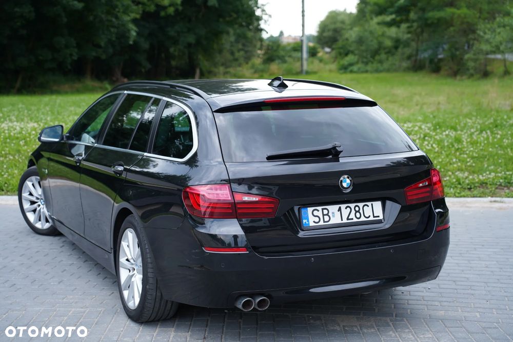 BMW Seria 5 520d Touring Sport Line - 9