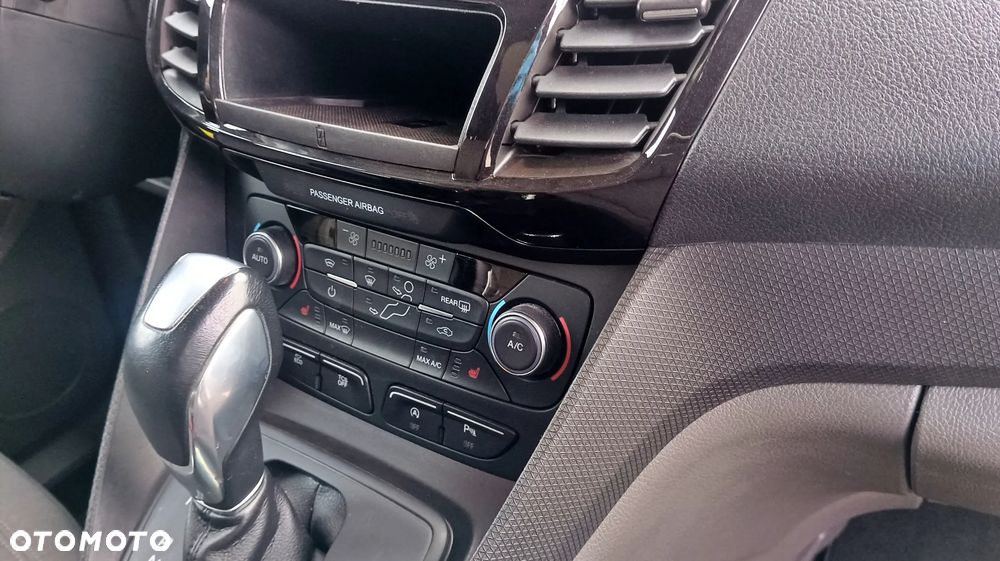 Ford Tourneo Connect Grand - 17