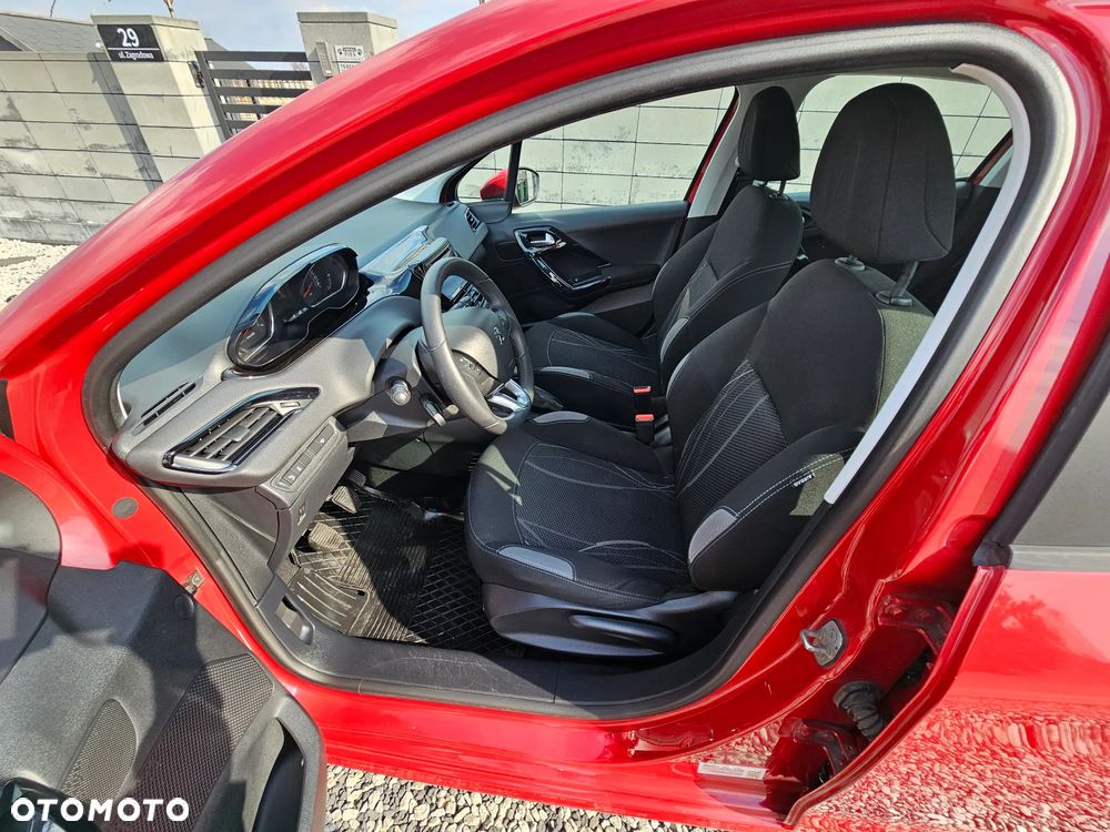 Peugeot 208 1.2 PureTech Active - 9