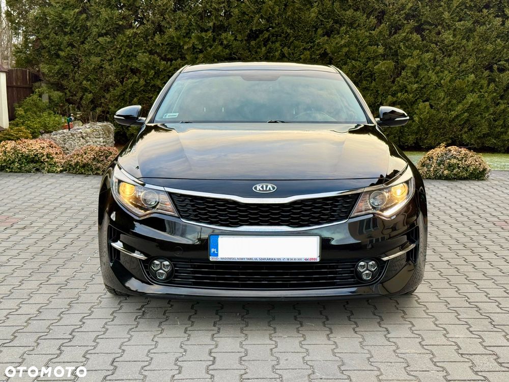 Kia Optima 2.0 M - 12
