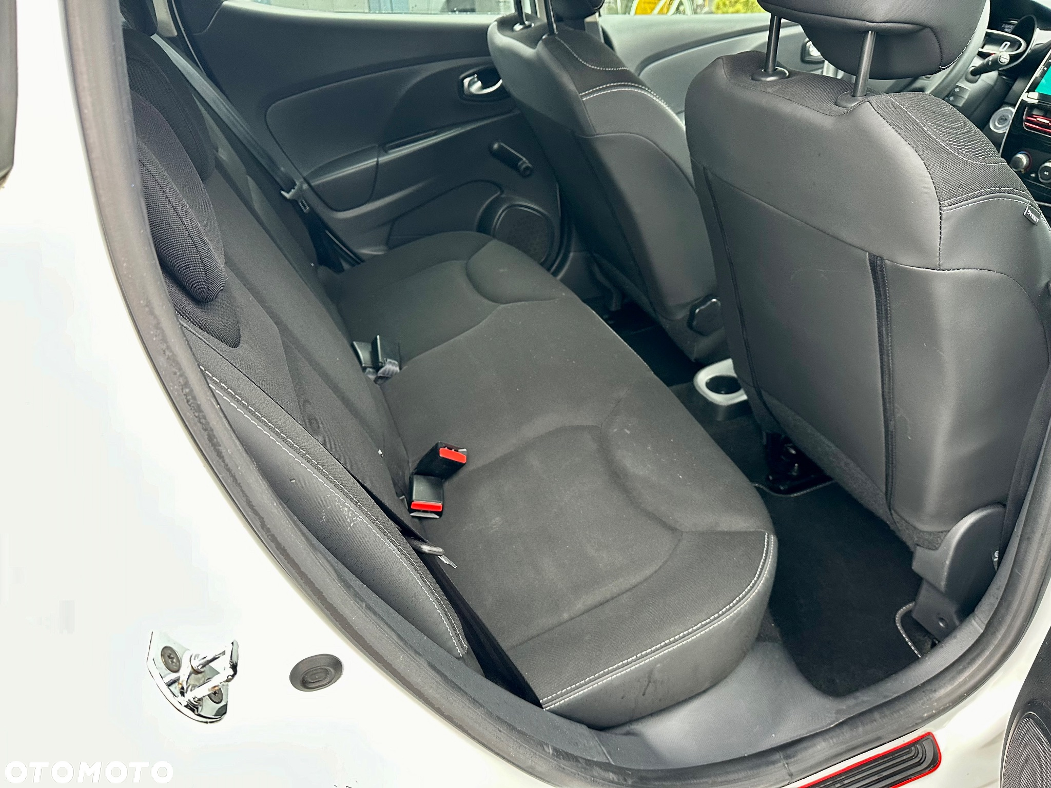 Renault Clio 1.2 16V 75 Dynamique - 21