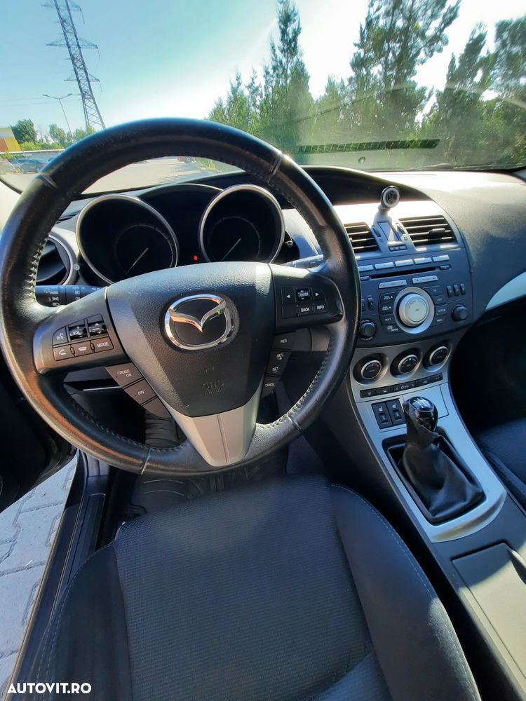 Mazda 3 - 6