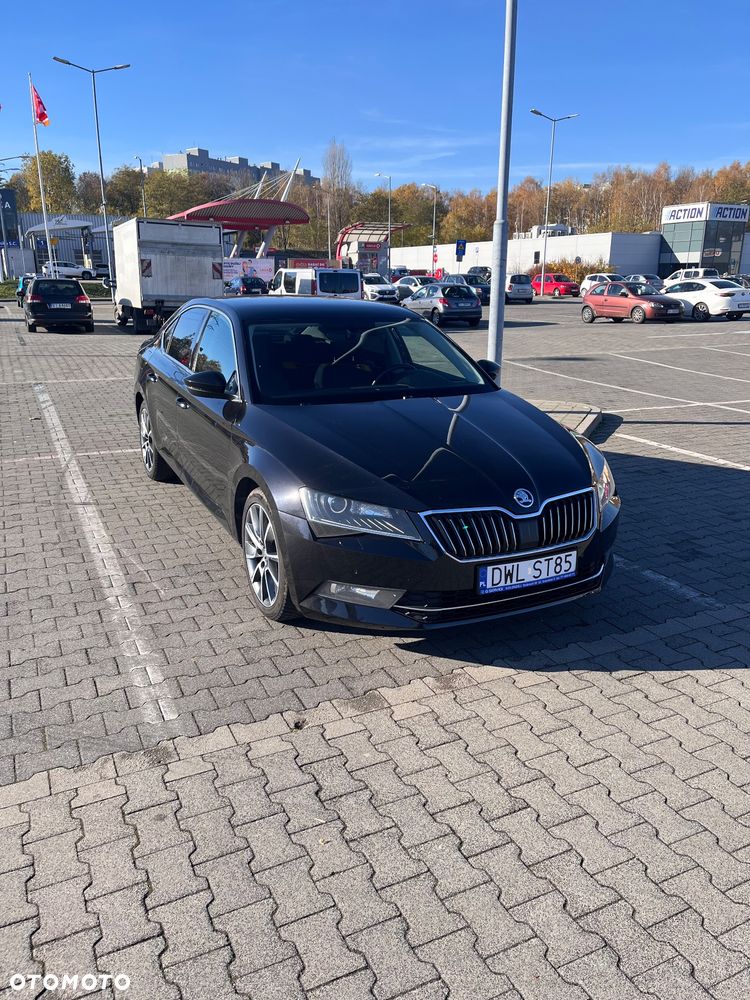 Skoda Superb 2.0 TDI Ambition DSG - 1