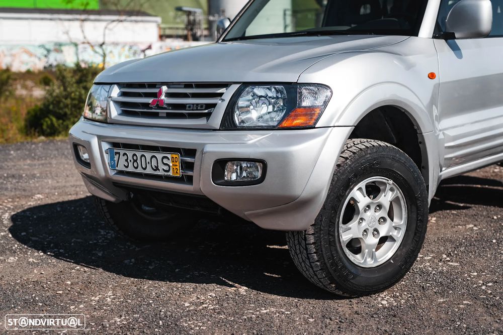 Mitsubishi Pajero 3.2 DI-D GLS ABS - 2