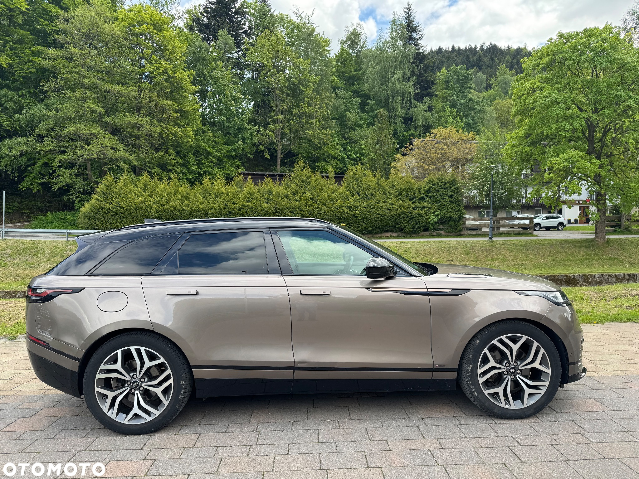 Land Rover Range Rover Velar D300 Dynamic HSE - 8
