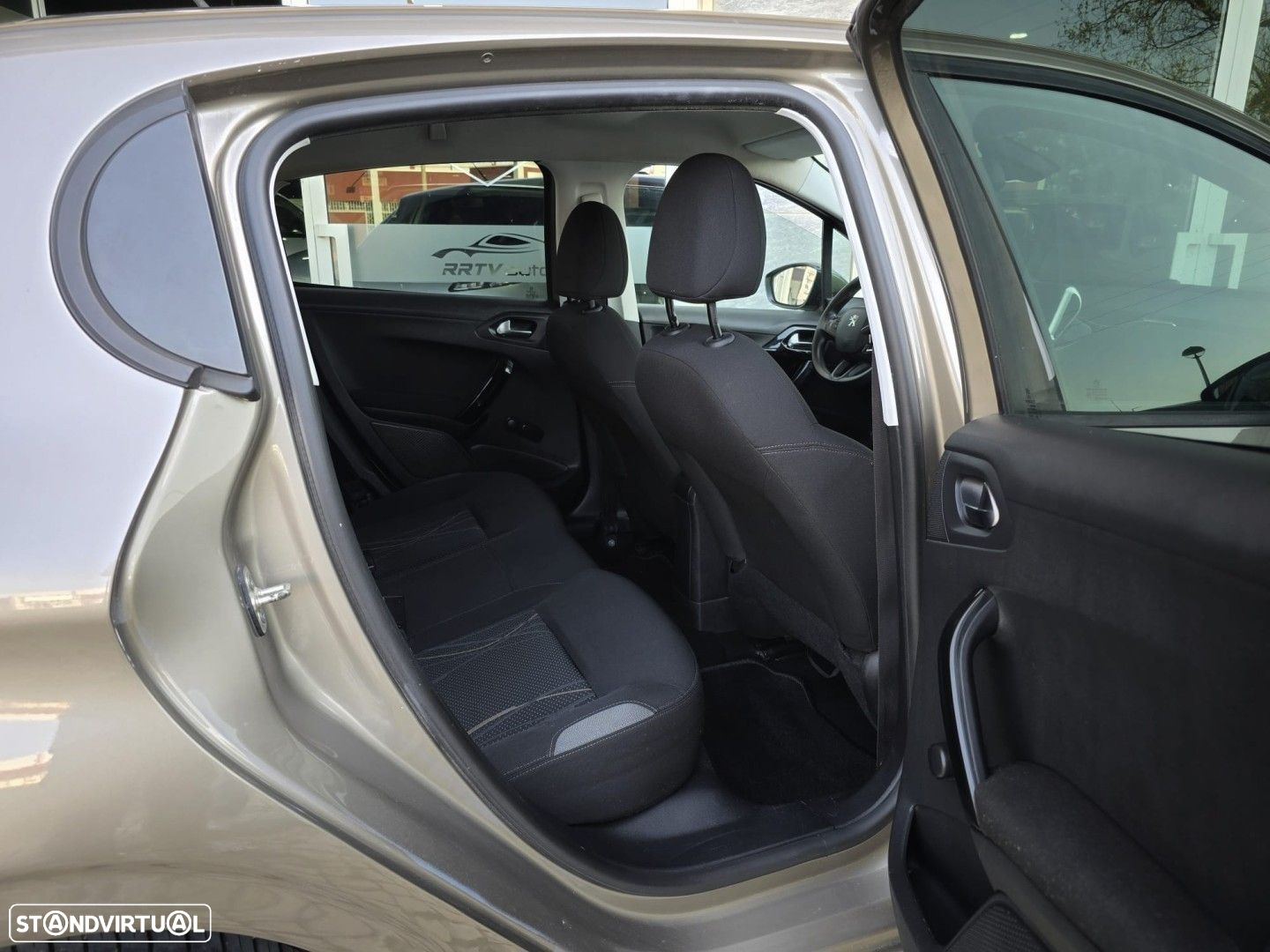 Peugeot 208 1.4 HDi Active - 16