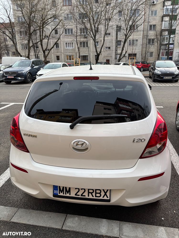 Hyundai i20 1.2 Trend - 4