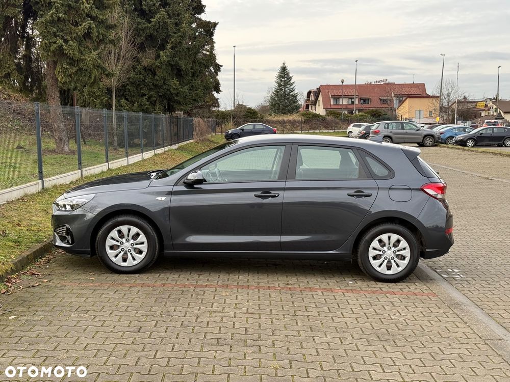 Hyundai i30 1.5 DPI Classic + - 20