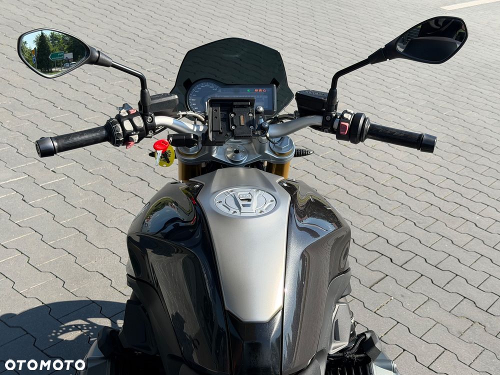 BMW R - 22