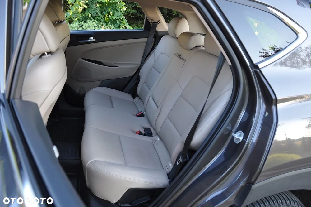 Hyundai Tucson blue 1.7 CRDi 2WD DCT Premium - 29