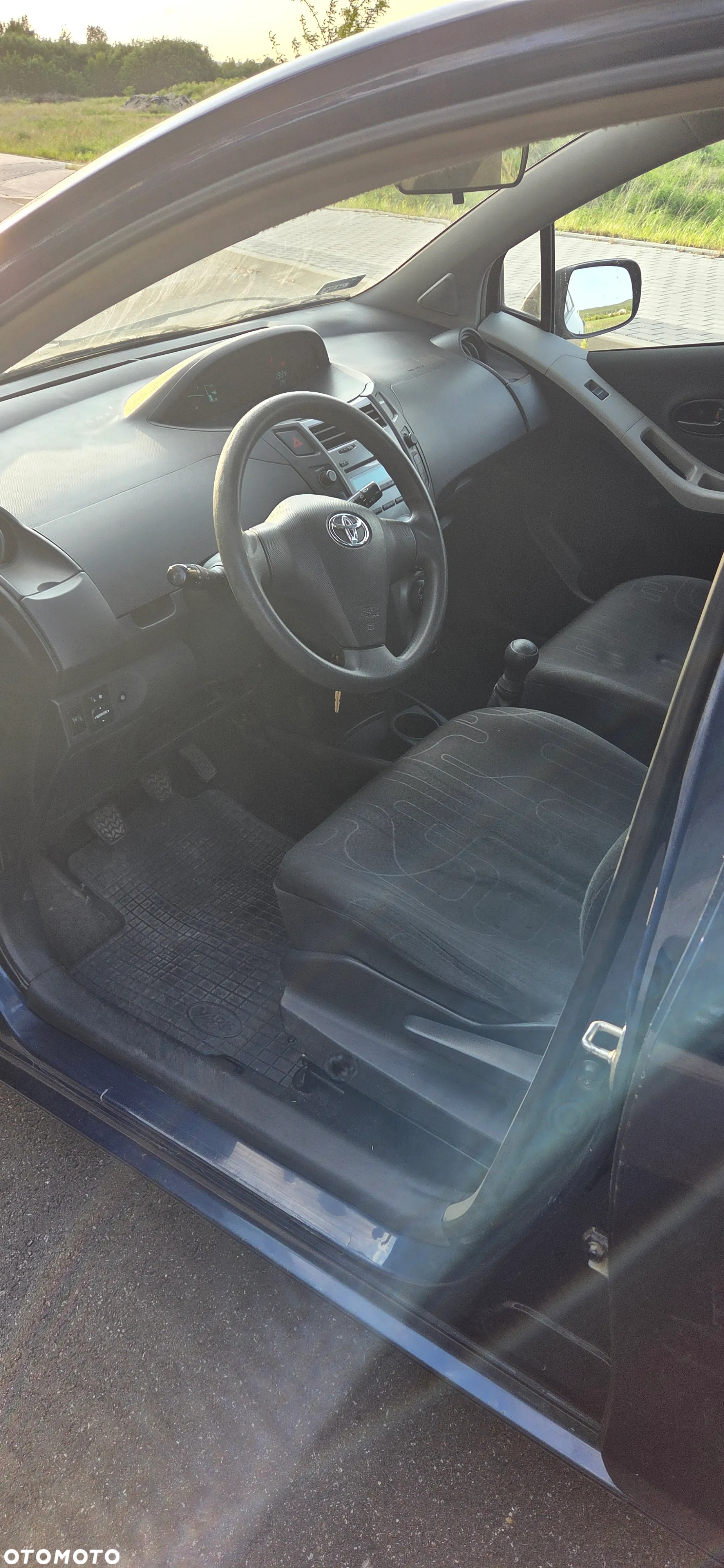 Toyota Yaris 1.0 Active - 7