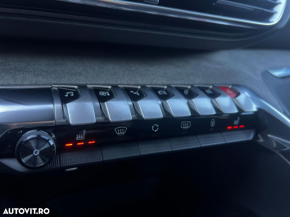Peugeot 3008 PureTech 130 Stop & Start GPF EAT8 GT - 21