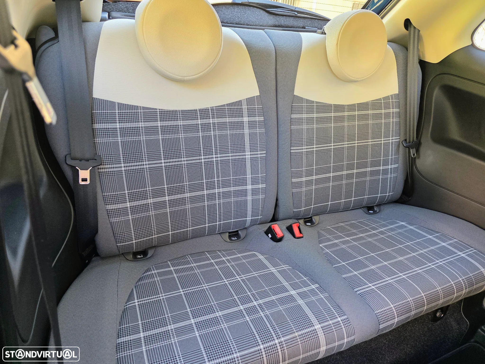 Fiat 500 1.0 Hybrid Lounge - 46