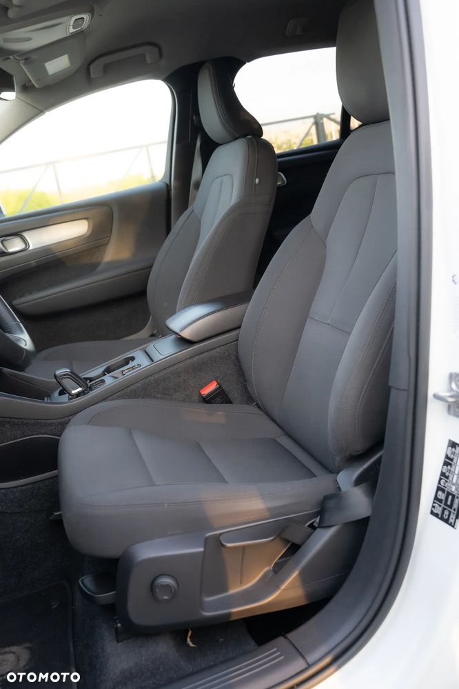 Volvo XC 40 D3 Momentum Pro - 27