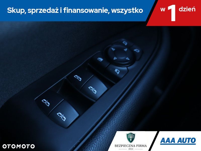 Opel Insignia - 18
