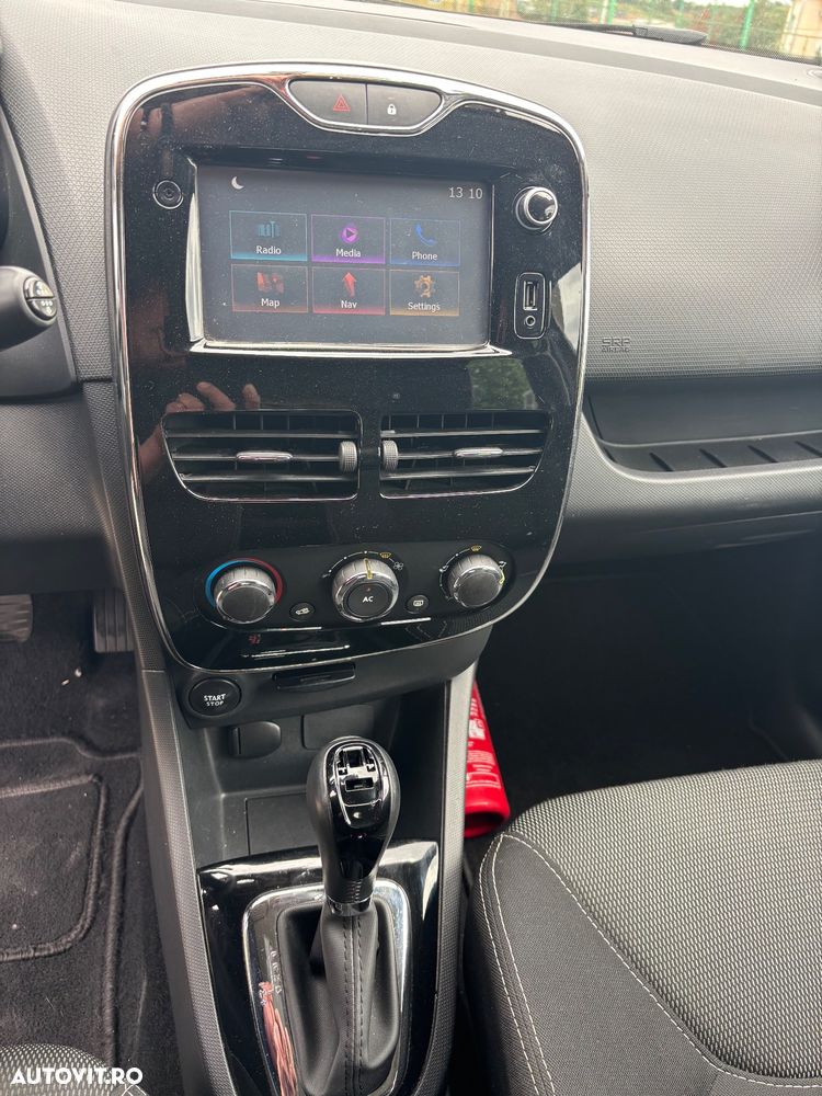 Renault Clio - 9