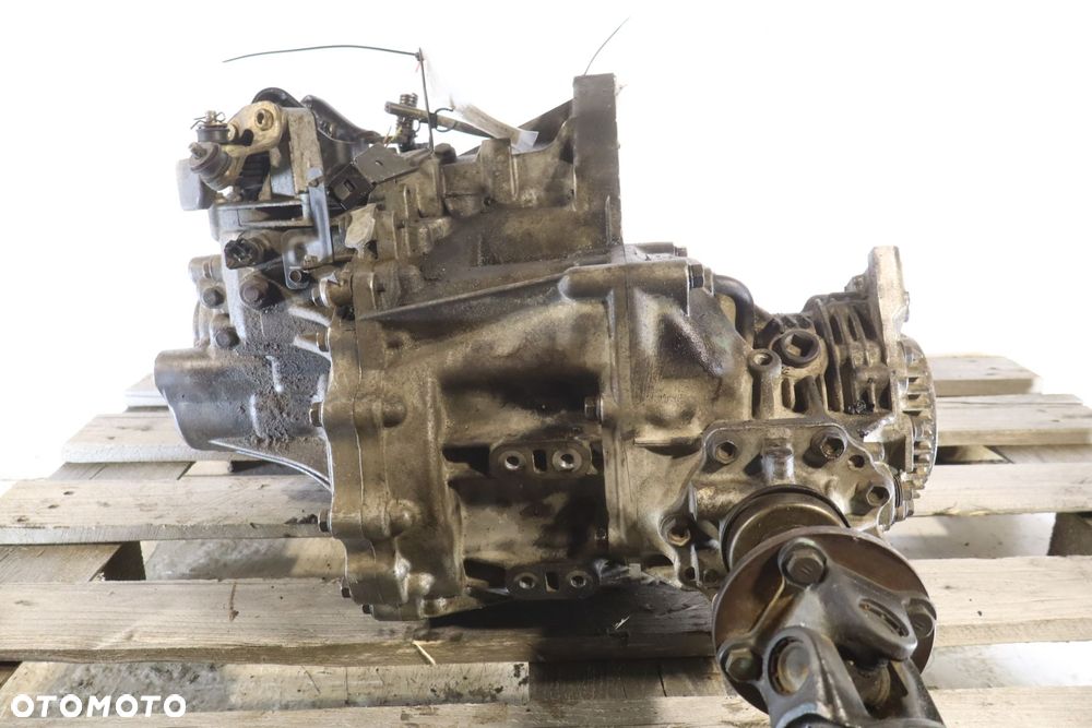 SKRZYNIA BIEGÓW 6 BIEGOWA NISSAN X-TRAIL I 2.2DDTI 8H5 - 4