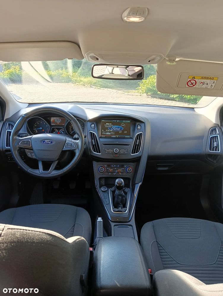 Ford Focus 1.0 EcoBoost 99g Titanium - 4