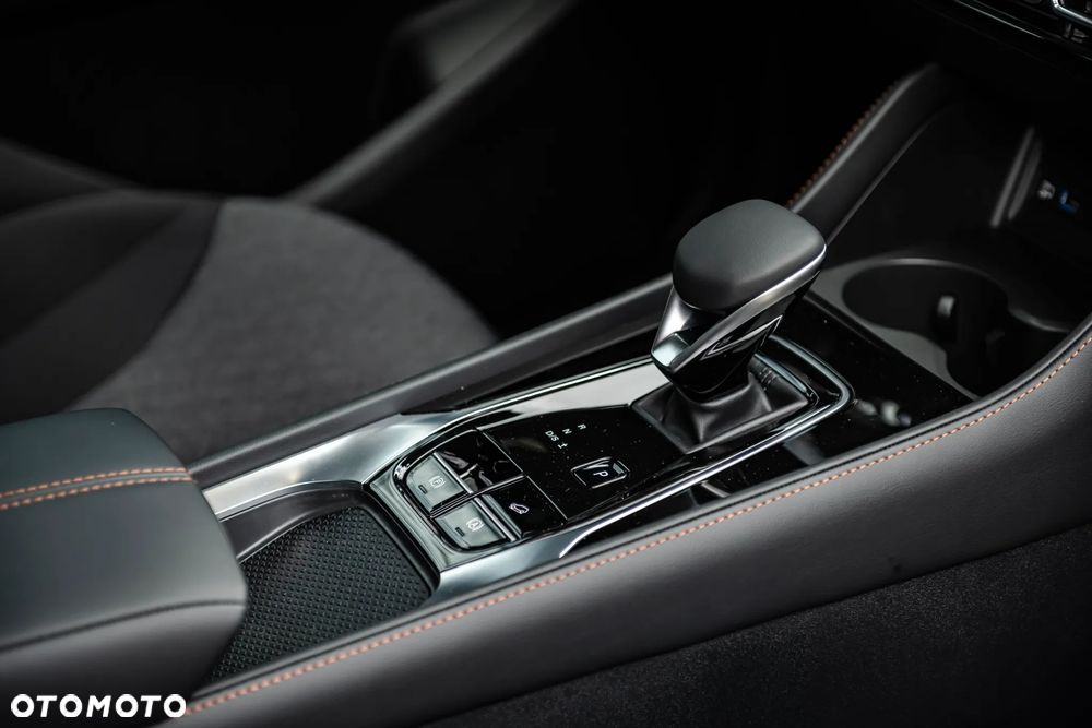 MG HS 1.5 T-GDI Excite DCT - 16