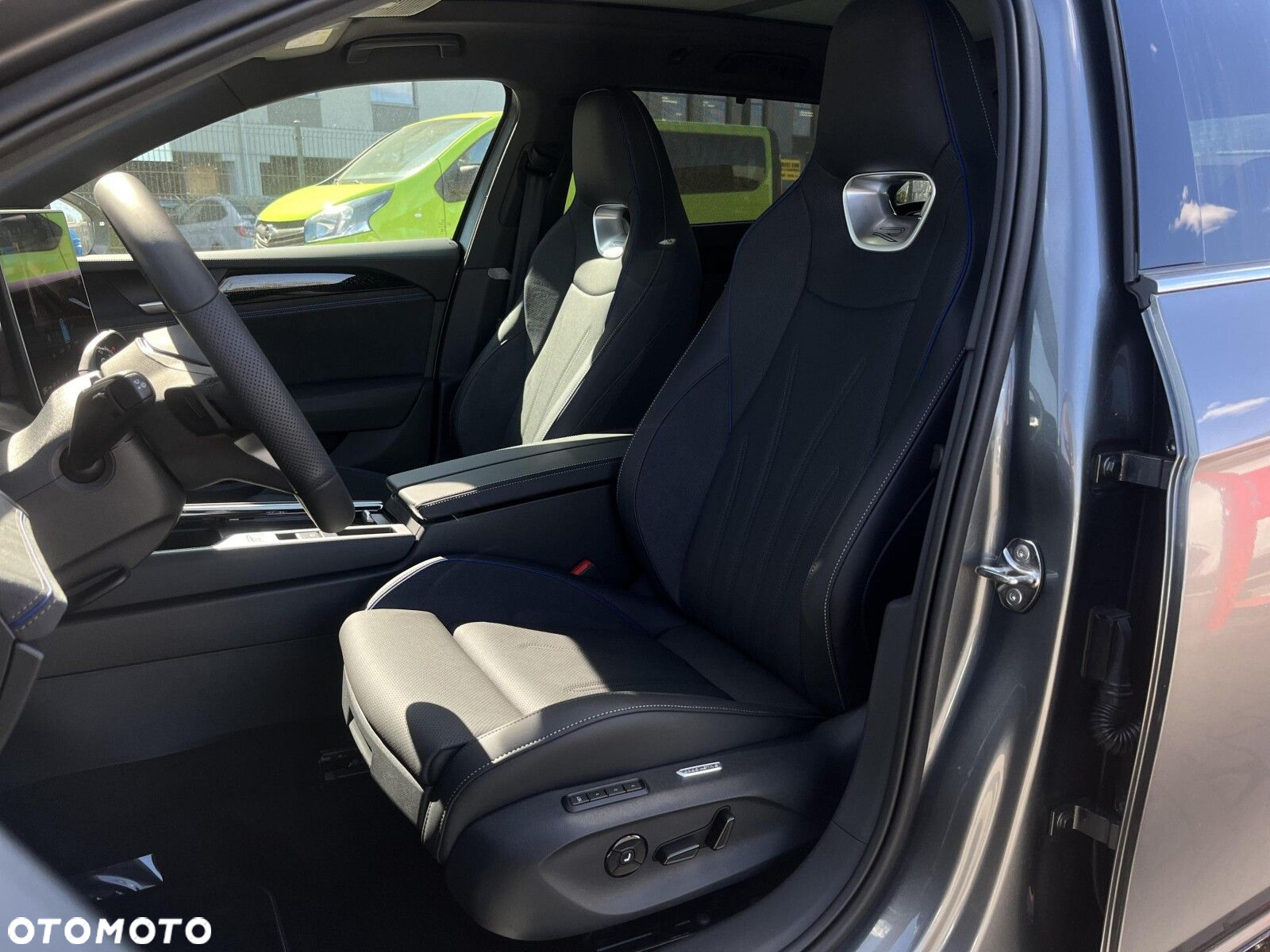 Volkswagen Passat 2.0 TSI 4Mot R-Line Plus DSG - 18