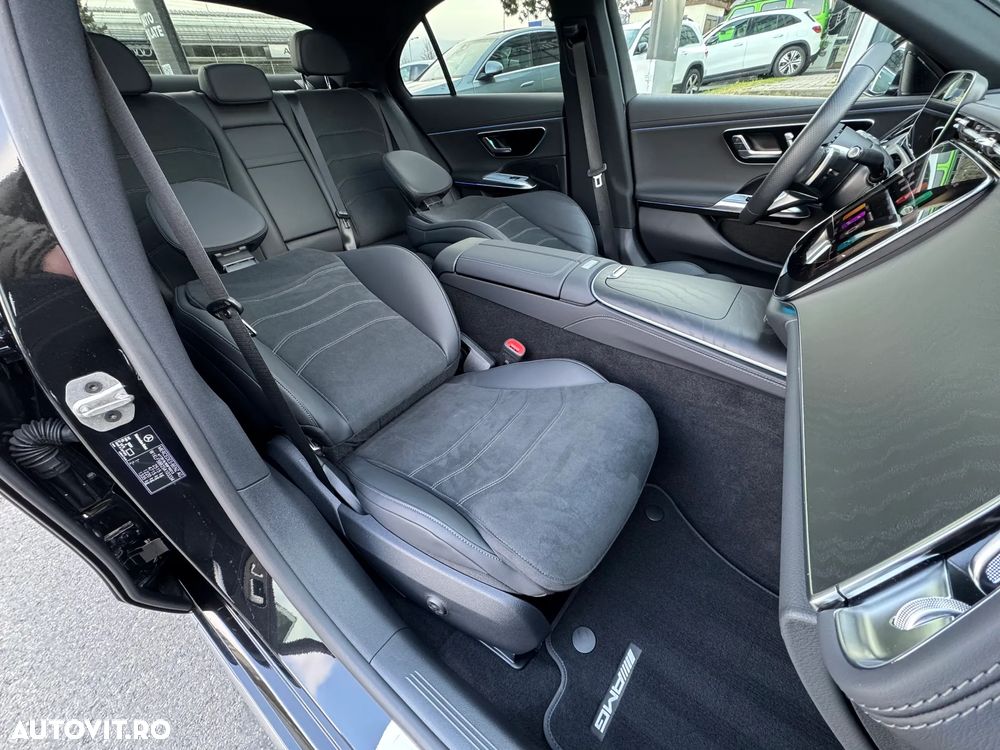 Mercedes-Benz E 200 4MATIC 9G-TRONIC AMG Line NIGHT Edition - 14