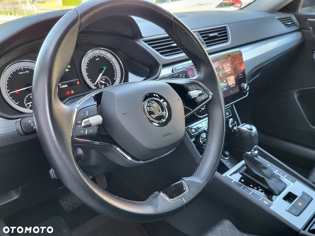 Skoda Superb 2.0 TDI SCR Ambition DSG - 10